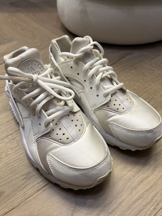 Buty trampki sneakersy NIKE HUARACHE r. 39