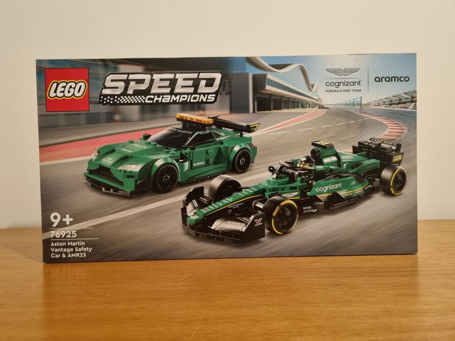 LEGO Speed Champions 76925 - Aston Martin F1 Safety Car & AMR23