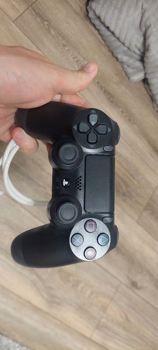 Новий  геймпад Sony DualShock 4 V2 (CUH-ZCT2E) Black