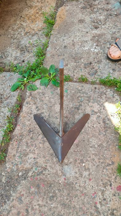 Прополочная лапа со стойкой