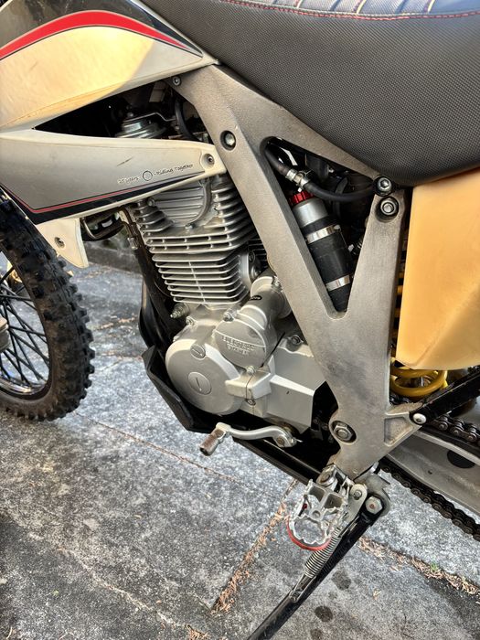 AJP PR4 2013 Enduro - Motor 240