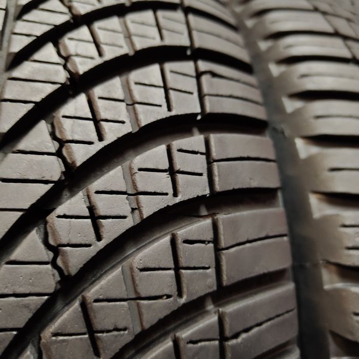 225/55/17 C Sprzedam parę opon całorocznych Goodyear z 2024 roku