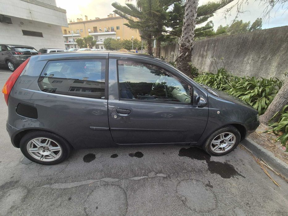 Fiat Punto ELX (2001) – Económico