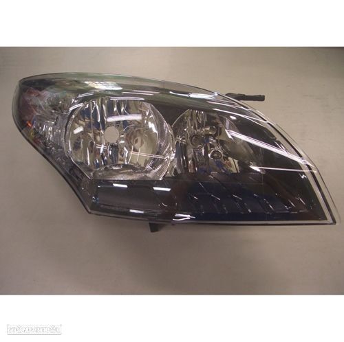 Farol Renault Megane modelo: 2009 até 2012 novo