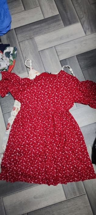 Віддам пакети жіночого одягу різного розміру за 100 грн