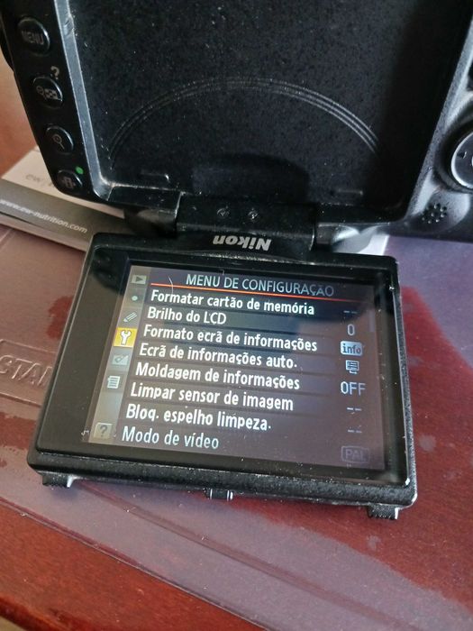 Nikon D5000  com 2 baterias