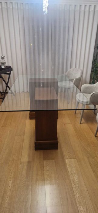 Mesa de sala em Cerejeira e tampo Vidro