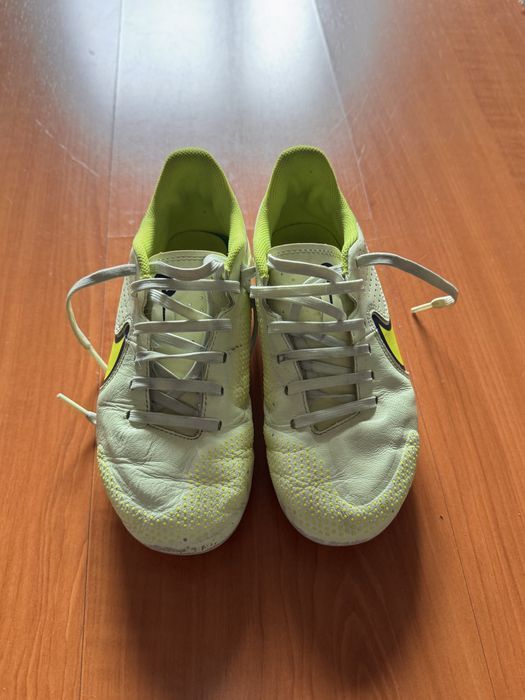 Chuteiras Tiempo tam.33