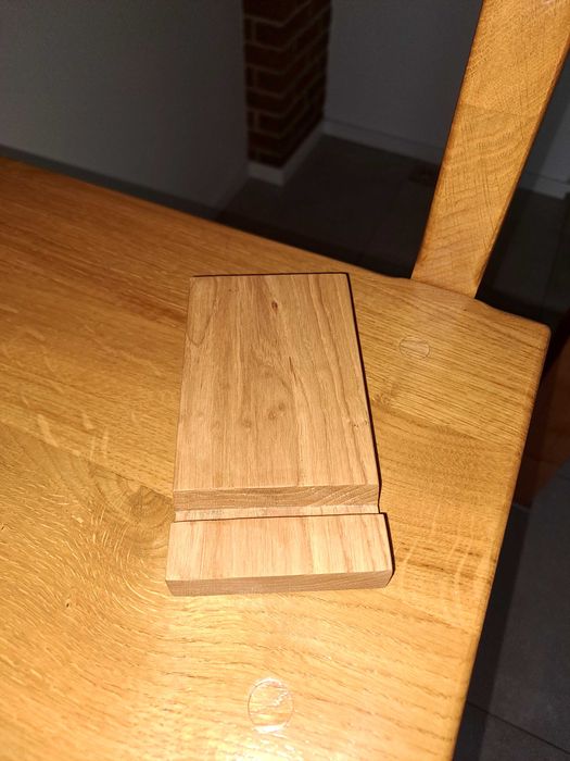 Podstawka na telefon