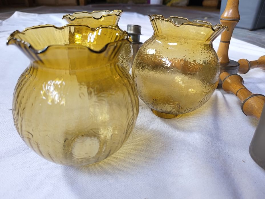 Lampa trzypunktowa drewniana PRL