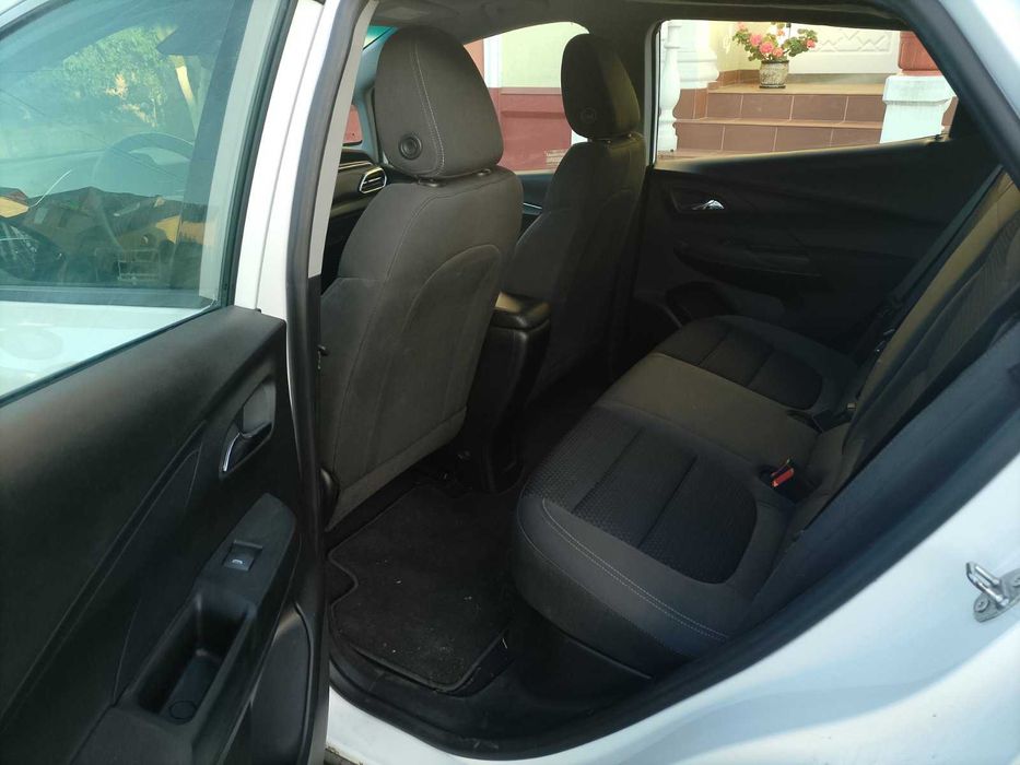 Продам Chevrolet Bolt EV 1LT