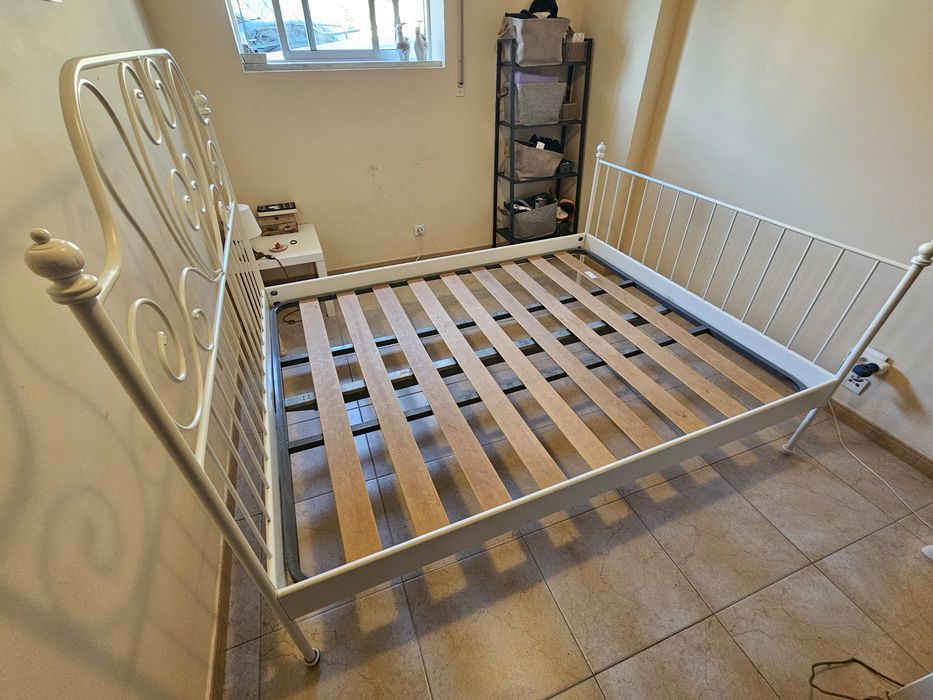 Cama da de casal IKEA com estrado
