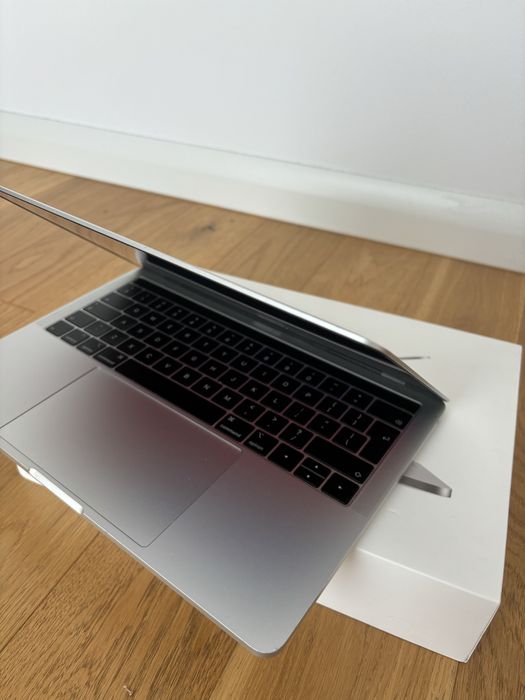 Macbook pro 2019 13,3"