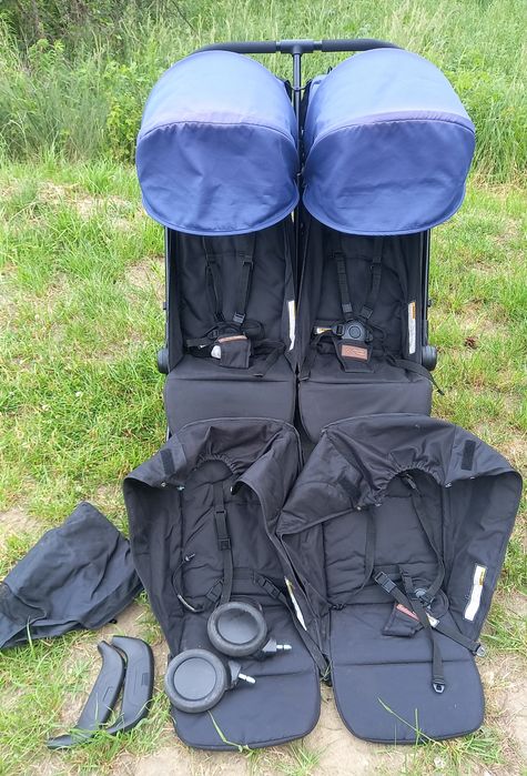 wózek rok po roku dla bliźniąt Mountain Buggy Nano Duo