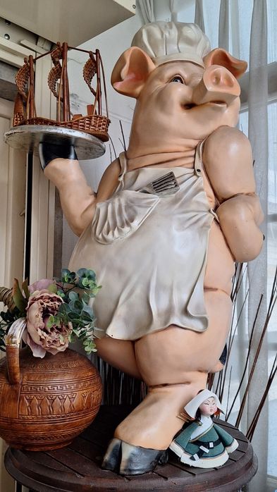 Figura decorativa- Porco cozinheiro