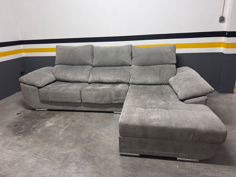 Sofá com chaise longue