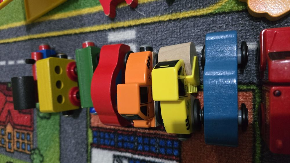 Pista comboio madeira