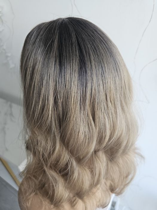 Tupet topper Alicja fale mix blond sombre, naturalny efekt