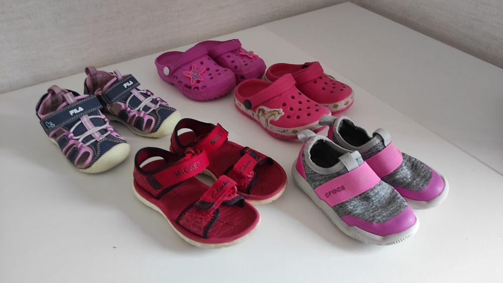 взуття дитяче черевики кеди капці сандалі мокасини