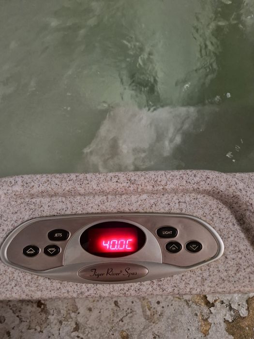 Jacuzzi zewnętrzne całoroczne