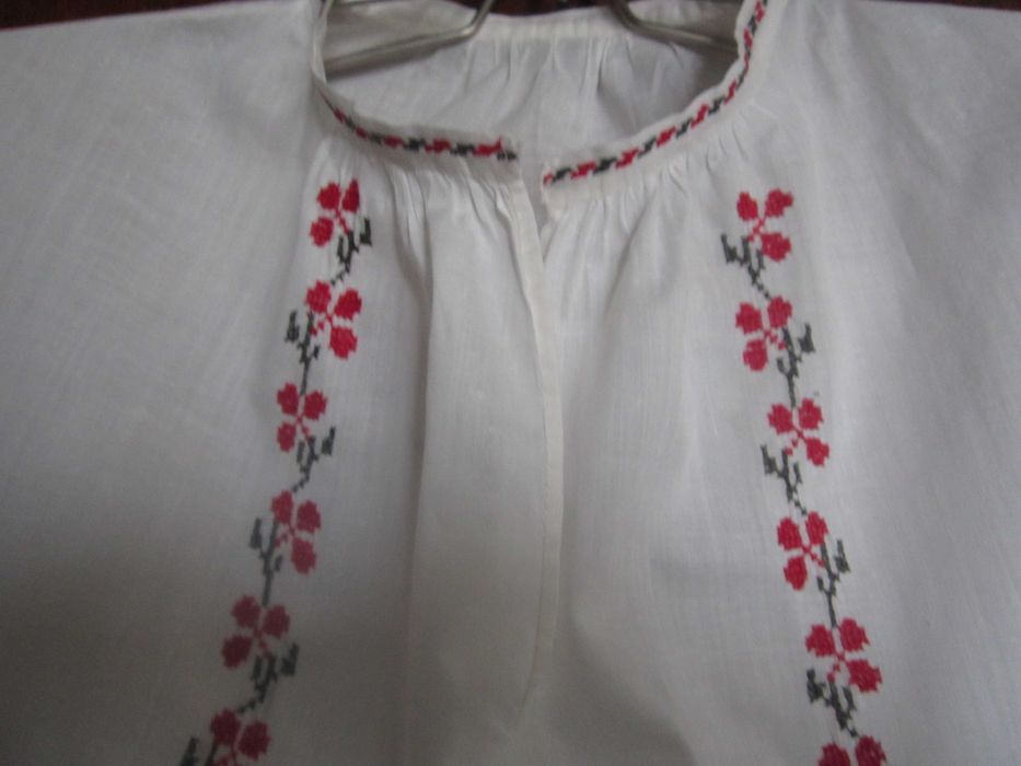 Винтажная вышиванка