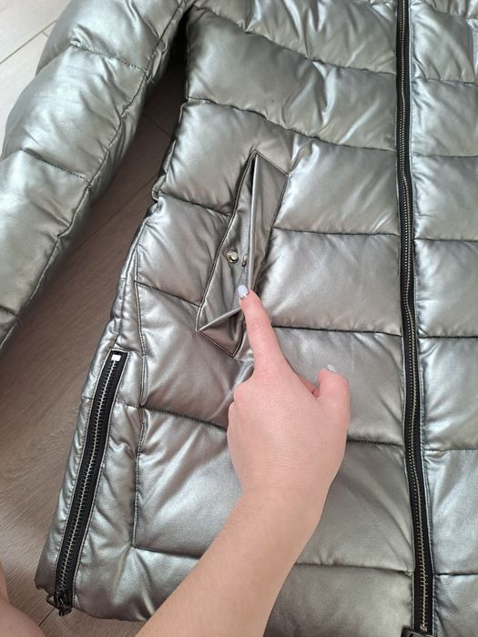 Зимова куртка S.