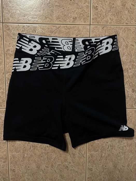 Шорти жіночі спортивні New Balance