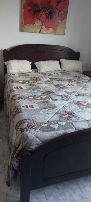 Venda cama madeira mogno