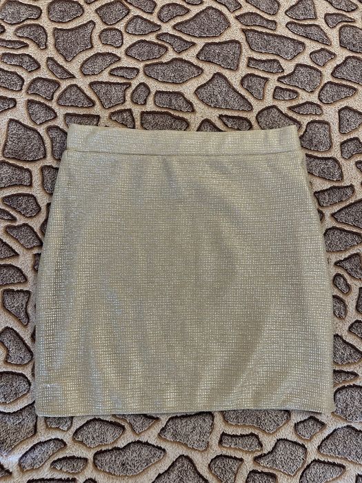 Блискуча юбка для дівчини