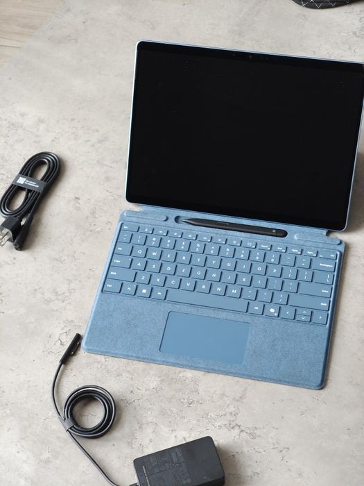 Планшет Microsoft Surface Pro 11 X Plus 16/512GB Sapphire (ZHY-00036)