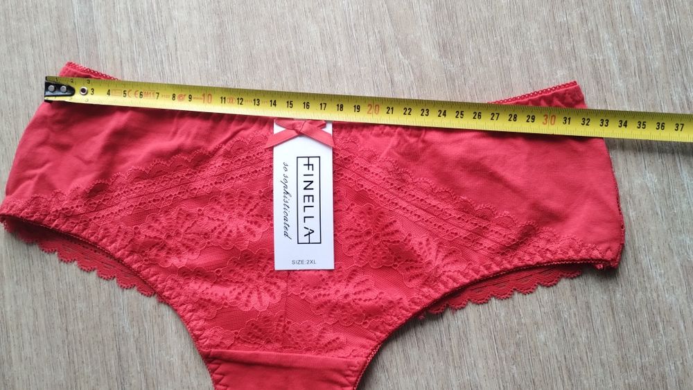 3×damskie stringi 2XL bawełna