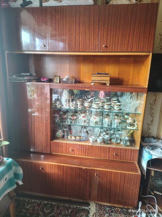 Віддам безкоштовно меблі в гарному стані