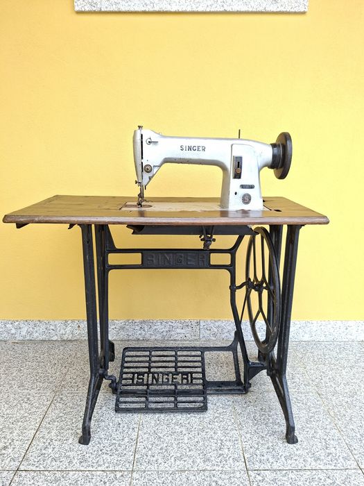 Máquina de costura Singer antiga – sapateiro