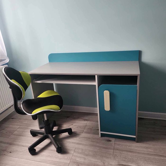 Komplet mebli mlodzieżowych