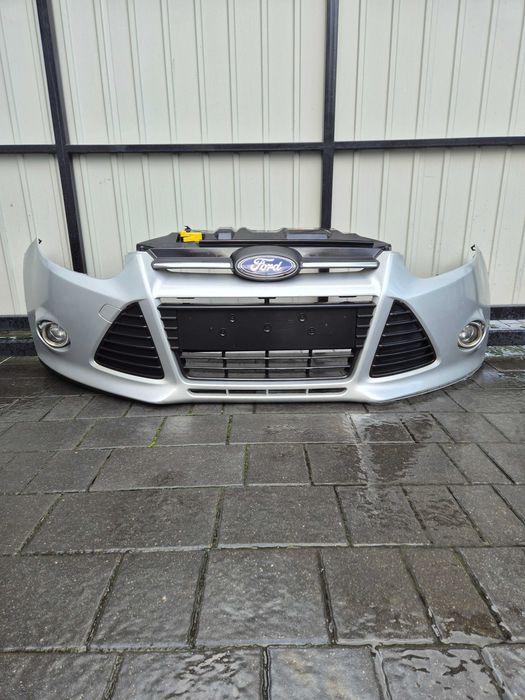 Zderzak przód przedni Ford Focus MK3 rok 11 kod lak 0B OB kompletny
