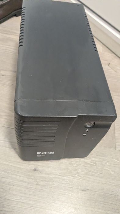 Блок безперебійного живлення Eaton Nova AVR 1250