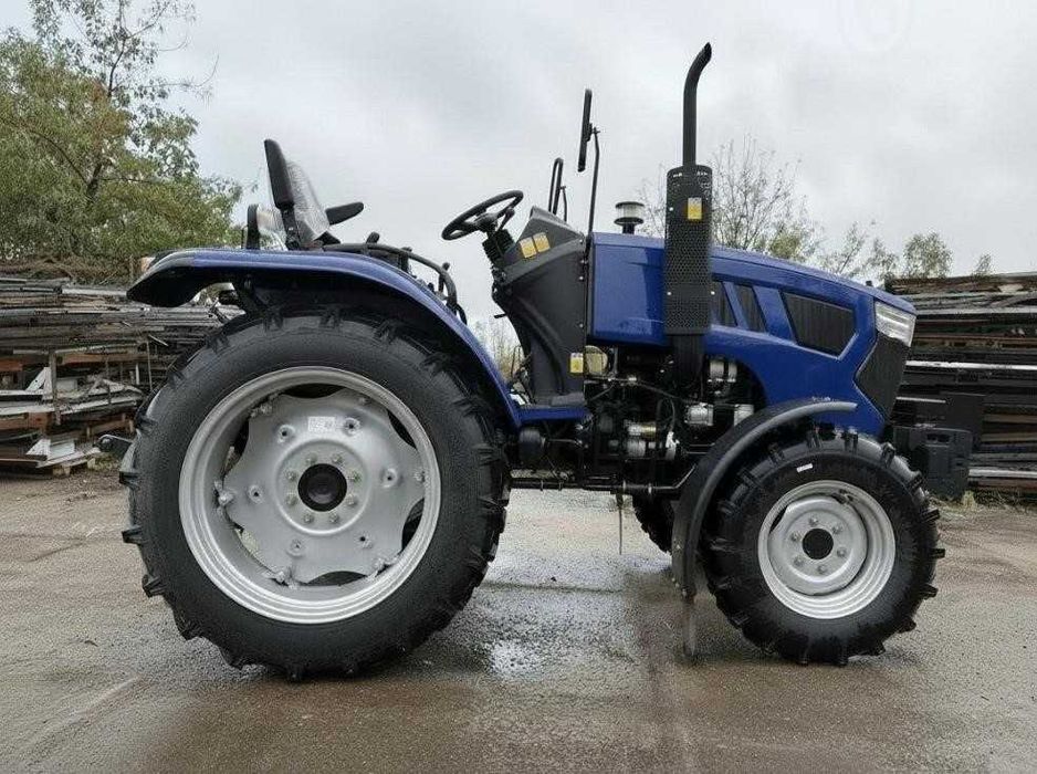 Трактор ДТЗ 244, реверс мінітрактор