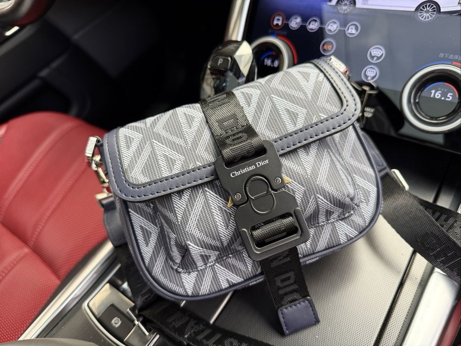 Сумка мужская Louis Vuitton doir черная  унисекс кожаная кожа