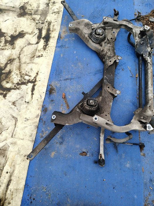 Wózek, sanki przód BMW E90