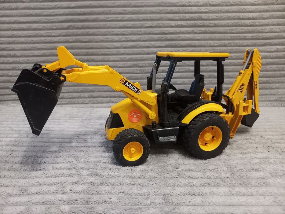 Трактор екскаватор JCB midi від Bruder