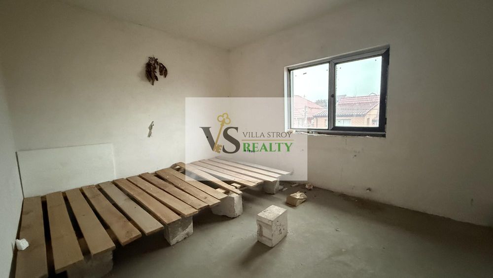 Продаж будинку 4 кімн у Червоному Хуторі