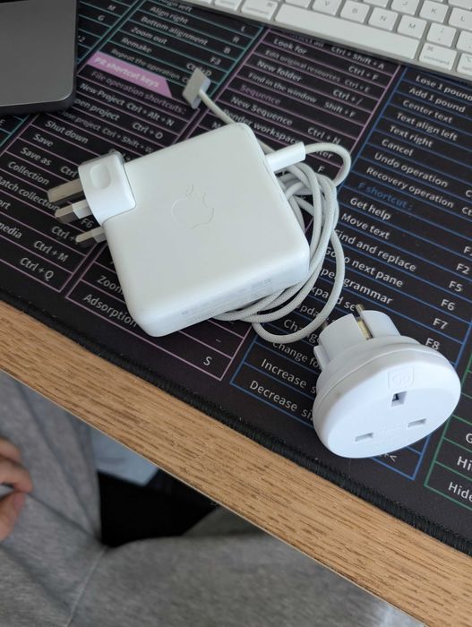 Apple M1 Pro 2021 - 14inch 1TB 16GB