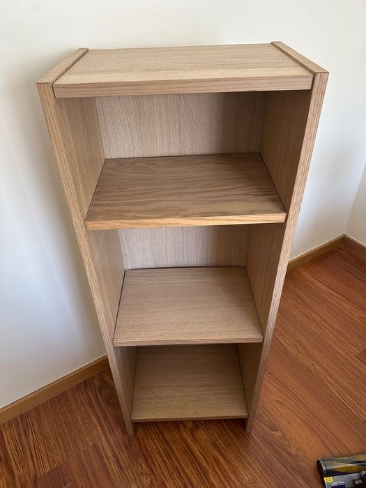 Estante pequena Ikea