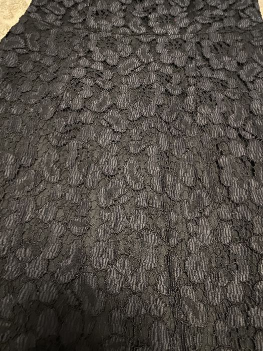 Жіноча сукня чорного кольору