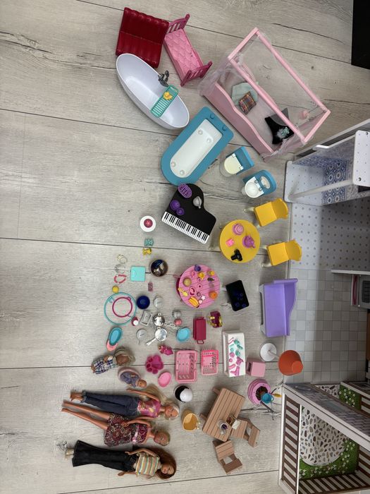 Sprzedam domek dla lalek Barbie – w bardzo dobrym stanie