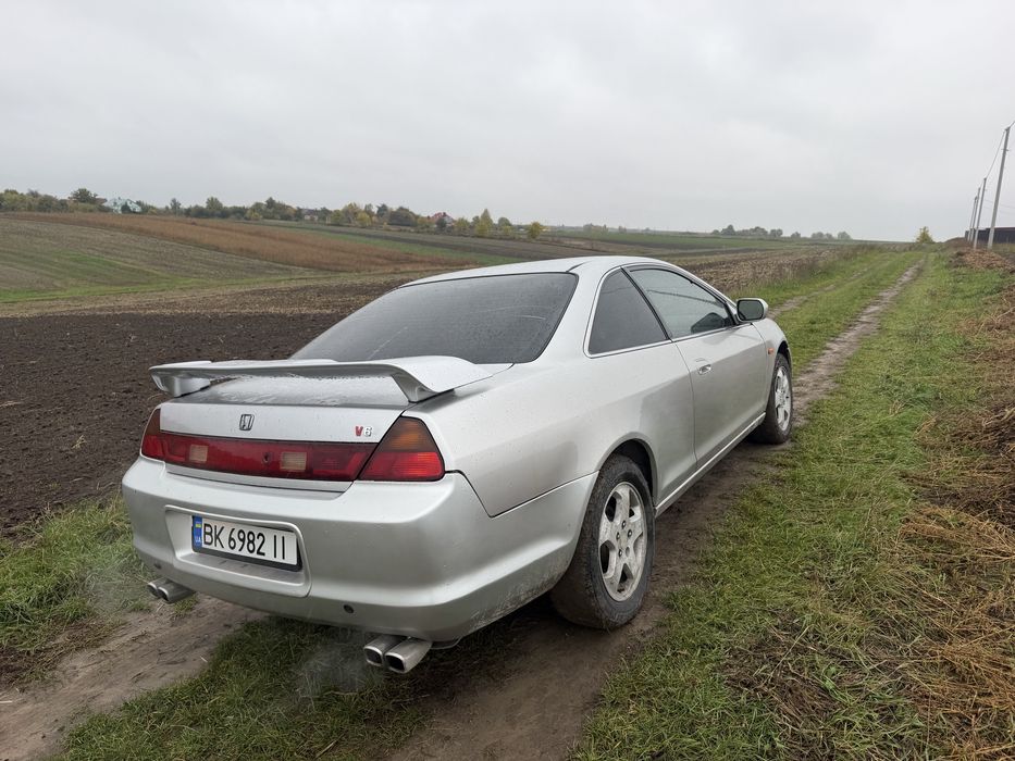 Продам  хонду  акорд АВТОМАТ