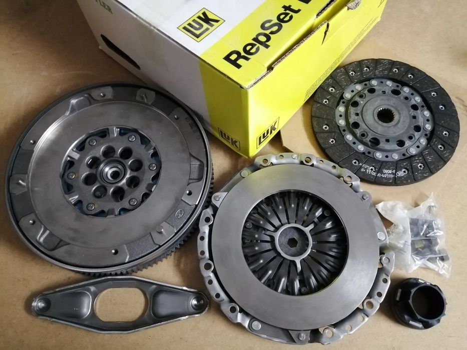 Kit de Embraiagem - BMW 120d  320d (E90)  520d