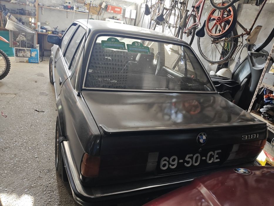 BMW e 30 1800i  com inspeção