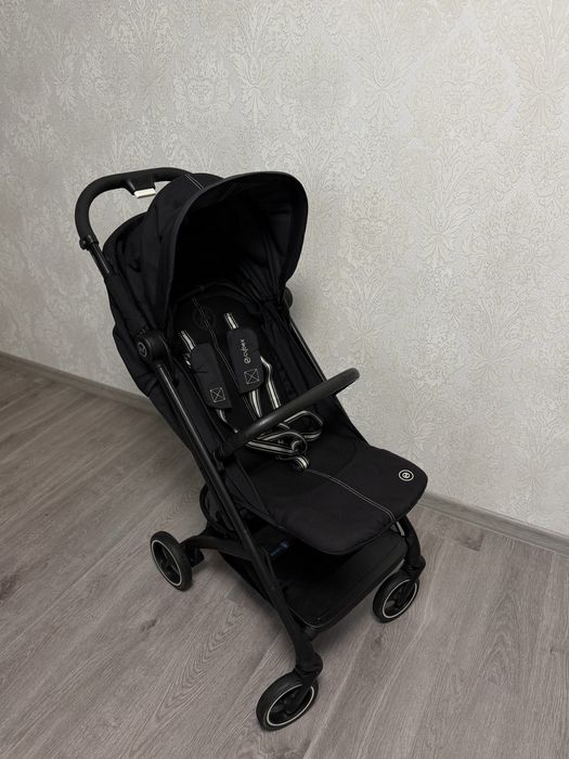Cybex прогулянкова коляска Beezy з бампером)
