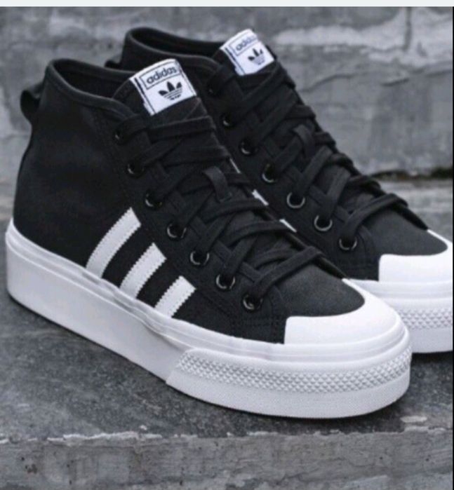 Кеди жіночі  адідас 39.5